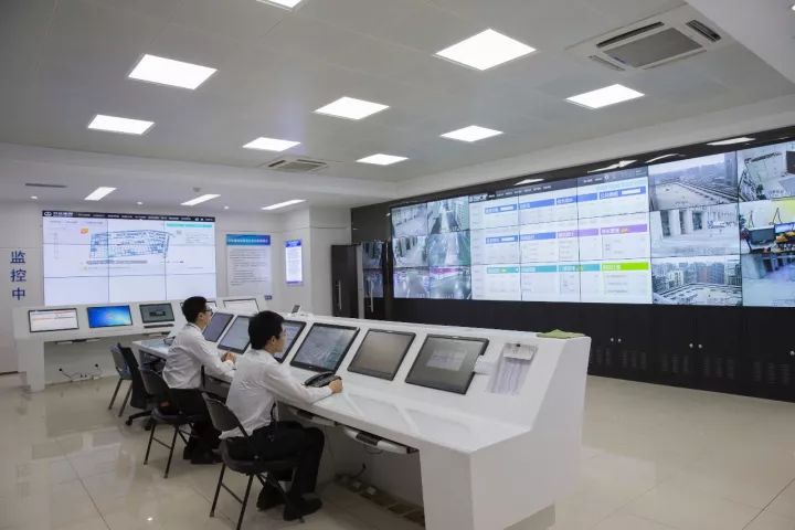 揭秘万达绿巨人！他们靠着两朵云，年年成功减肥