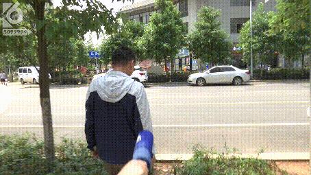 殴打记者辱骂租户惠客公寓员工太嚣张