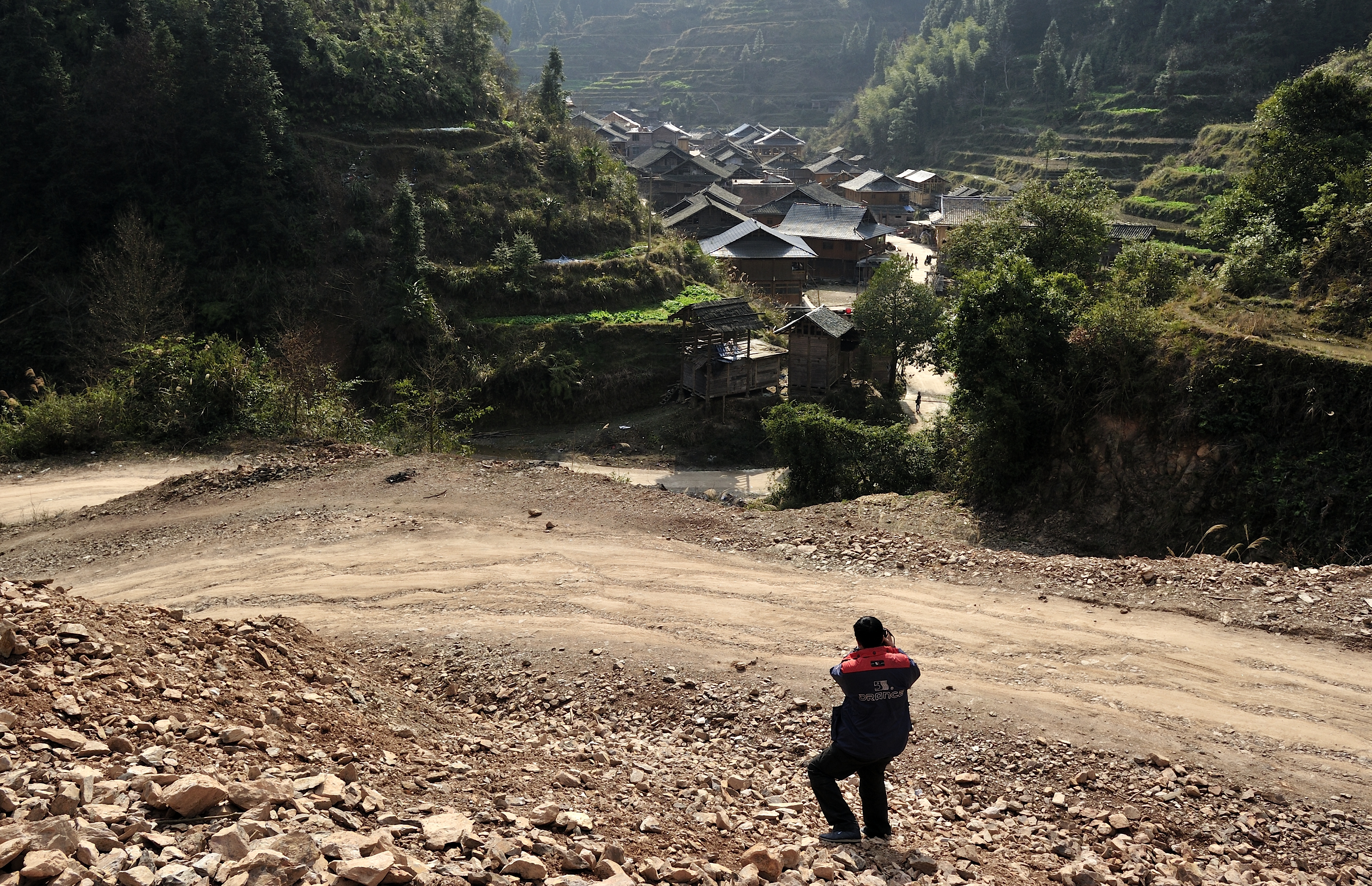 暖心苗寨同胞到贵阳医病获得帮助