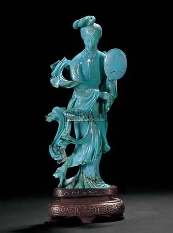 绿松石是一种非常古老的宝石,绿松石的真实历史