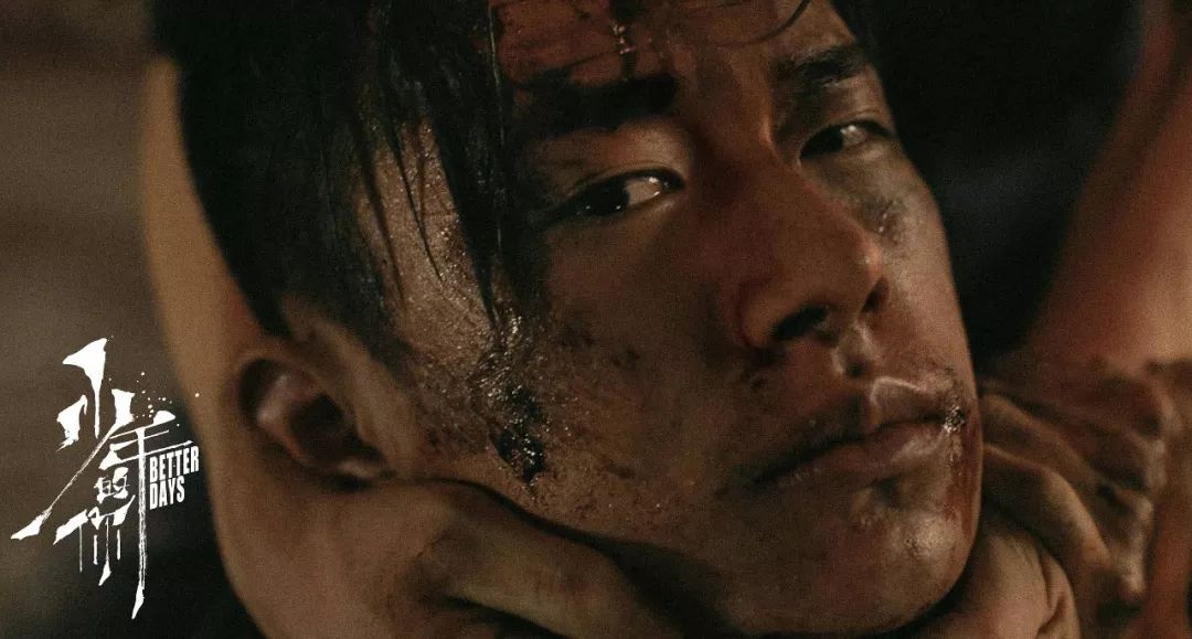 易烊千玺从小鲜肉到晋升影帝,易烊千玺的流量惊呆老前辈