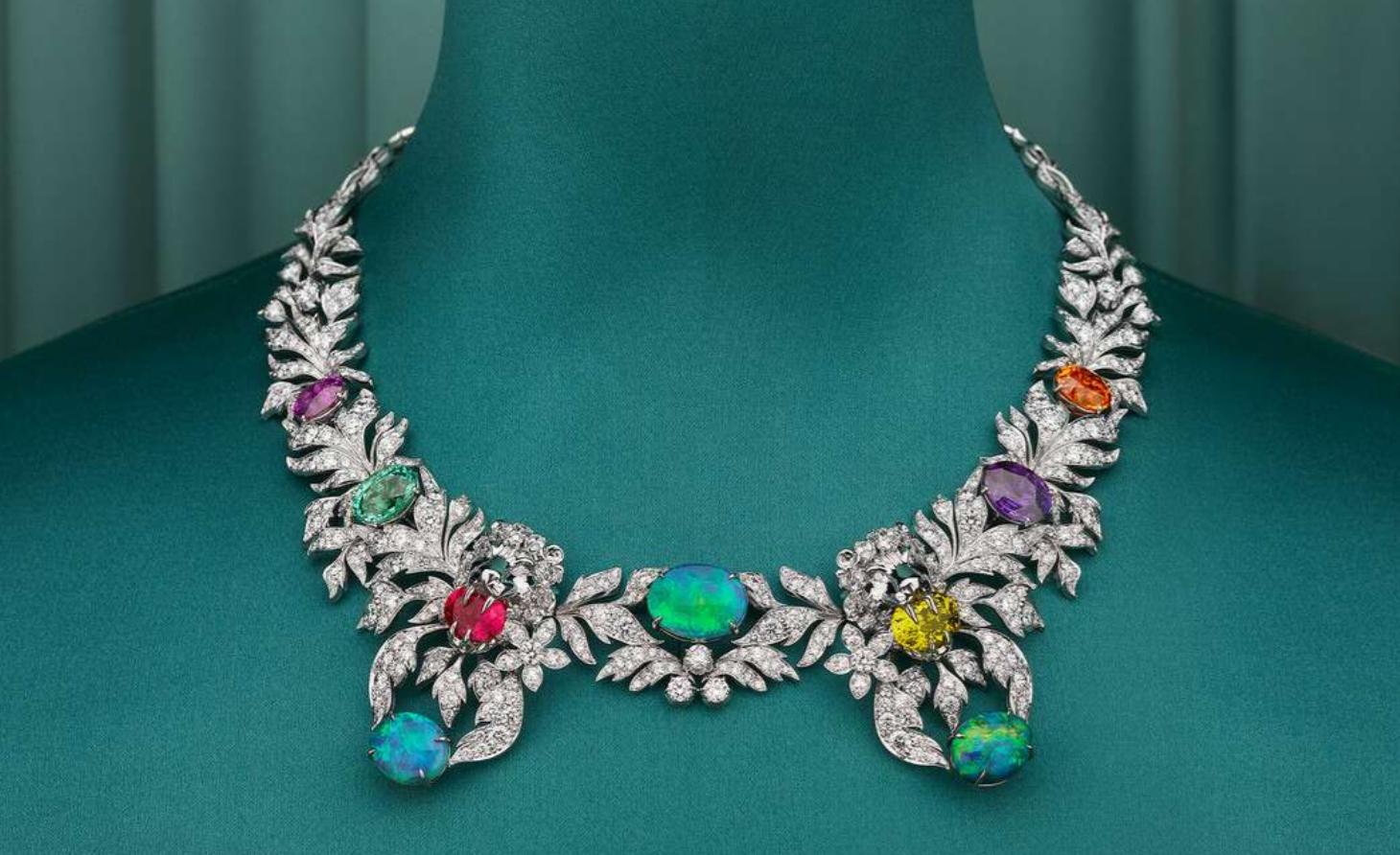 科威特人慷慨大方,首富财产更惊人,Gucci也来这里开高级珠宝店