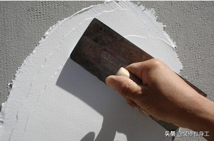 老腻子墙面不想铲如何翻新,怎么快速铲墙皮腻子
