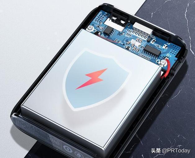 一万毫安的充电宝为什么那么轻,一万毫安充电宝真的有一万吗