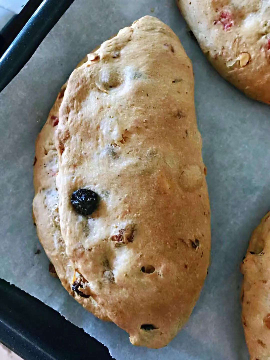 德国圣诞节必备的传统面包 (德国圣诞面包正宗做法)