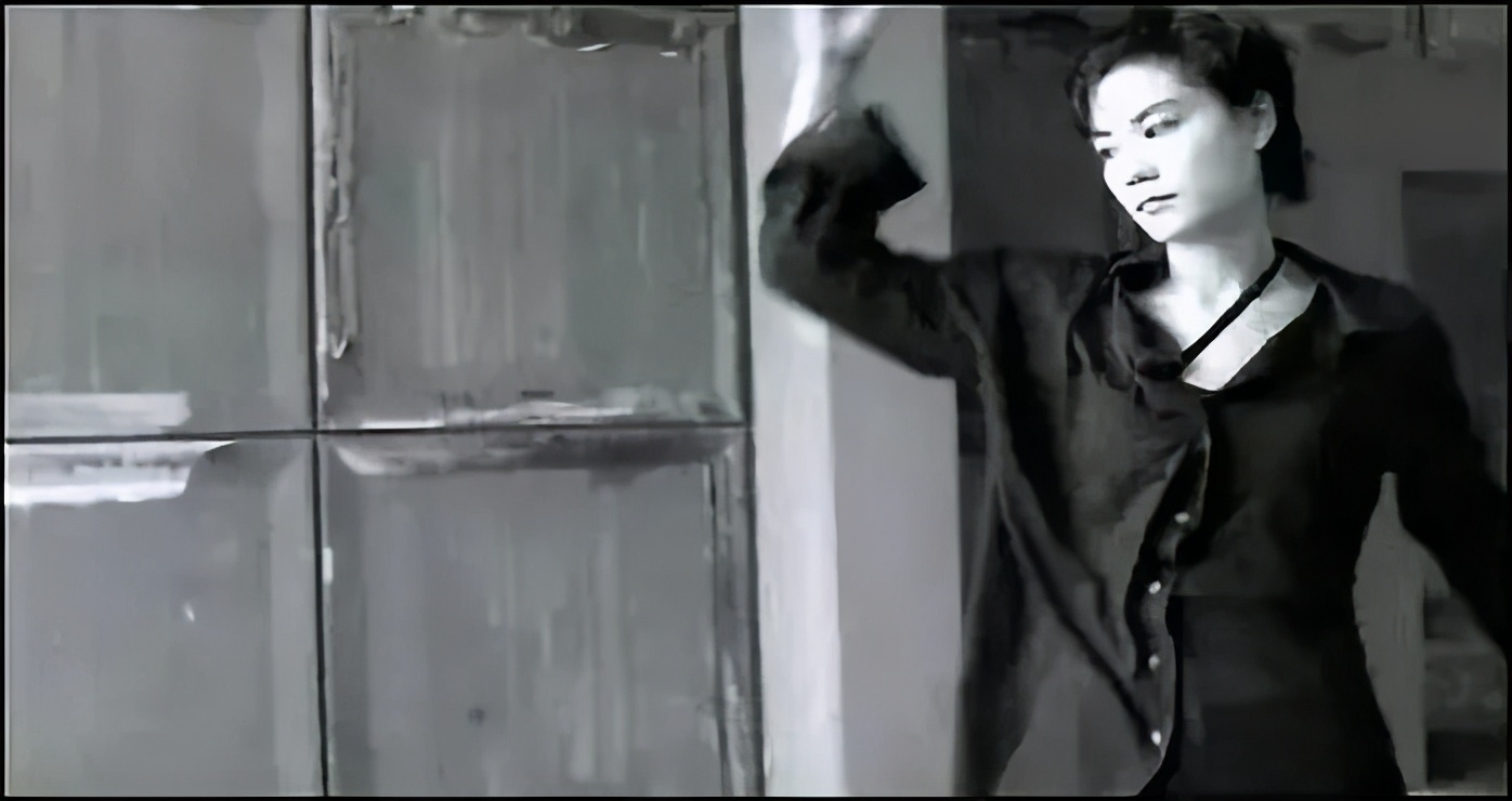 王菲50多岁依旧年轻的心态,半隐退娱乐圈