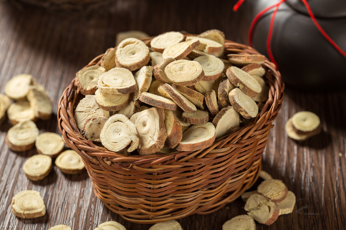 脾胃虚寒肚子冷痛怎么调理,脾胃怕冷阳虚腹泻吃什么中草药