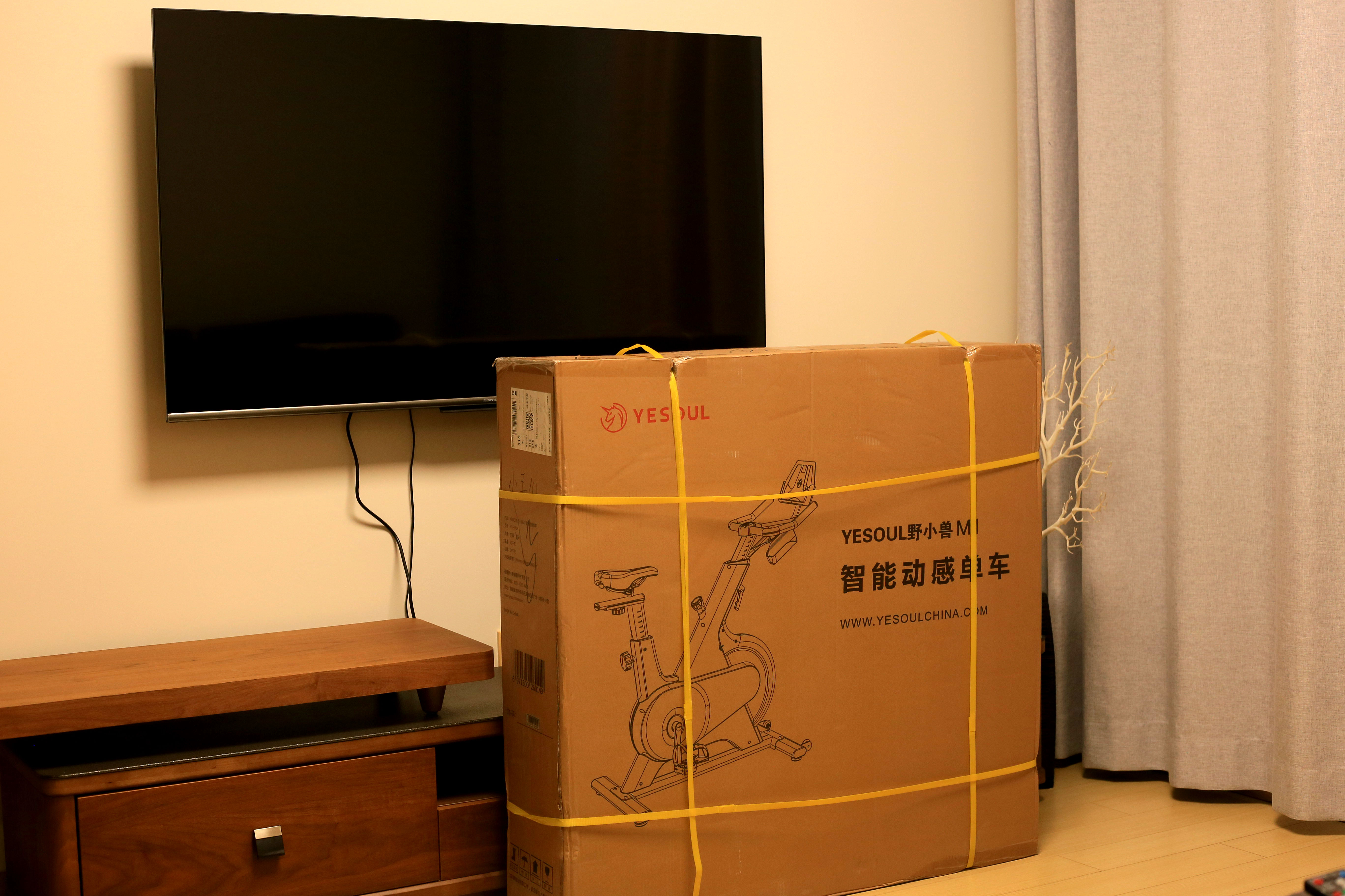 小巧静音，小户型最爱的健身神器——YESOUL野小兽M1动感单车体验