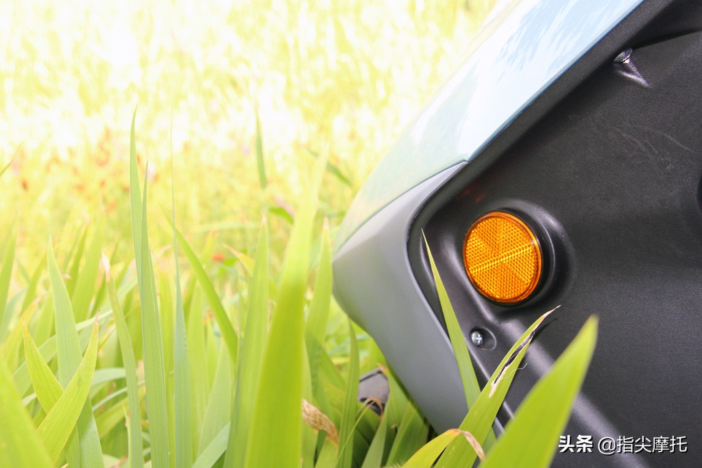 被忽视的都市精灵，经济环保的王野睿御国四电喷摩托车