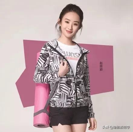 赵丽颖晒小蛮腰照蝴蝶骨线条抢镜,赵丽颖小蛮腰动作