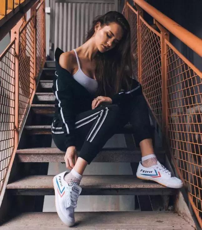 小白鞋真的永不过时,小白鞋什么时候火起来的