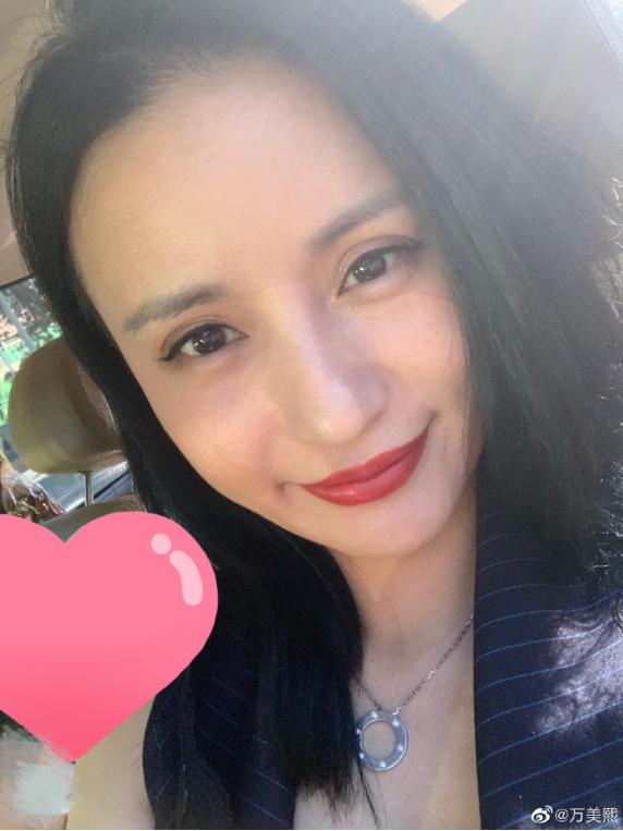 甄嬛传欣贵人有几套造型,欣贵人与甄嬛同框