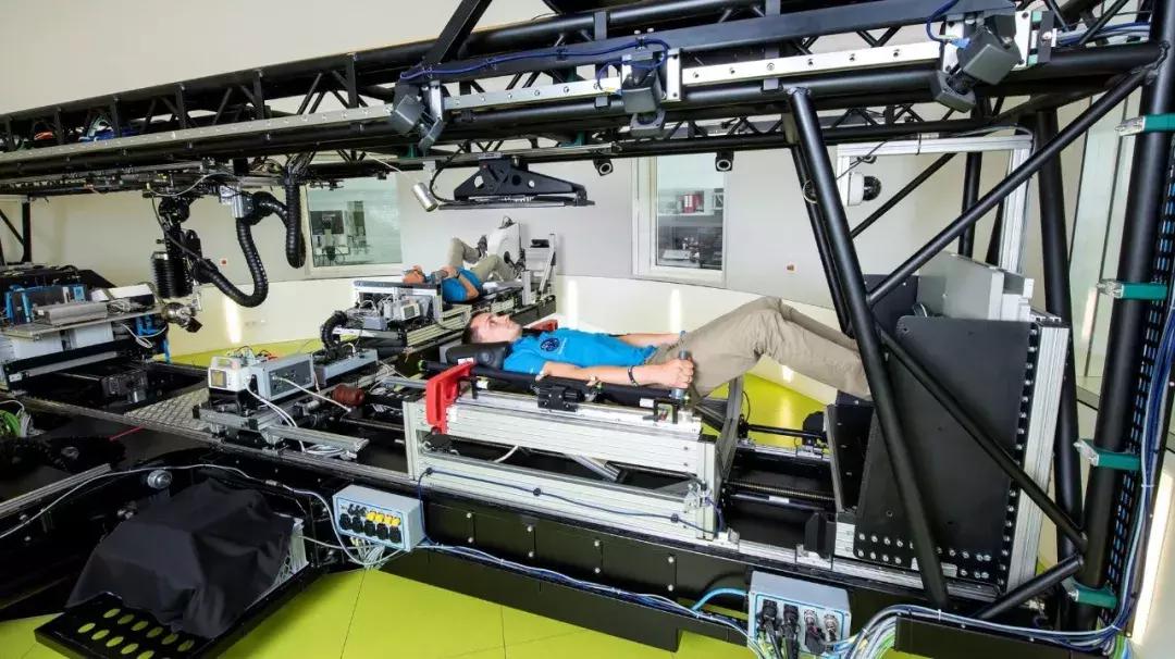 真正的躺赚日入300,躺着就能赚钱的工作月薪8万