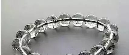 黄水晶和绿幽灵的区别,什么样的绿幽灵水晶最好