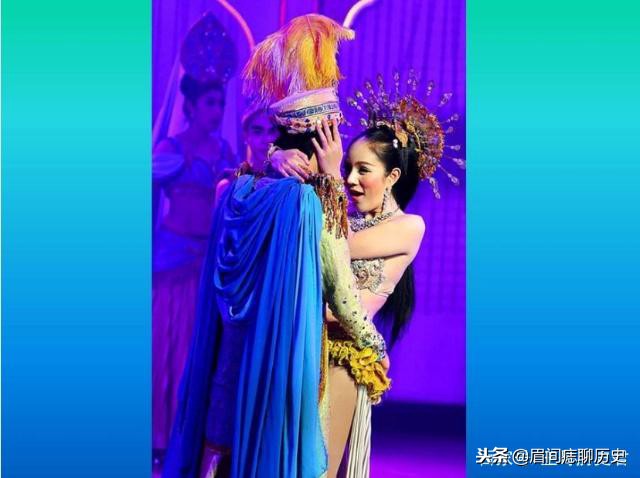 泰国“人妖”靓丽的外表下，真正的私生活是怎样的？很悲惨！