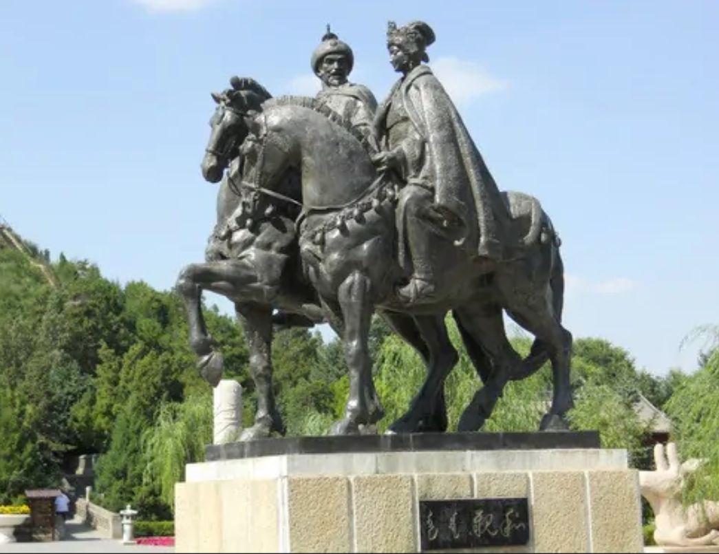 “落雁之姿，和平使者~~王昭君：若以功名论，几与卫霍同