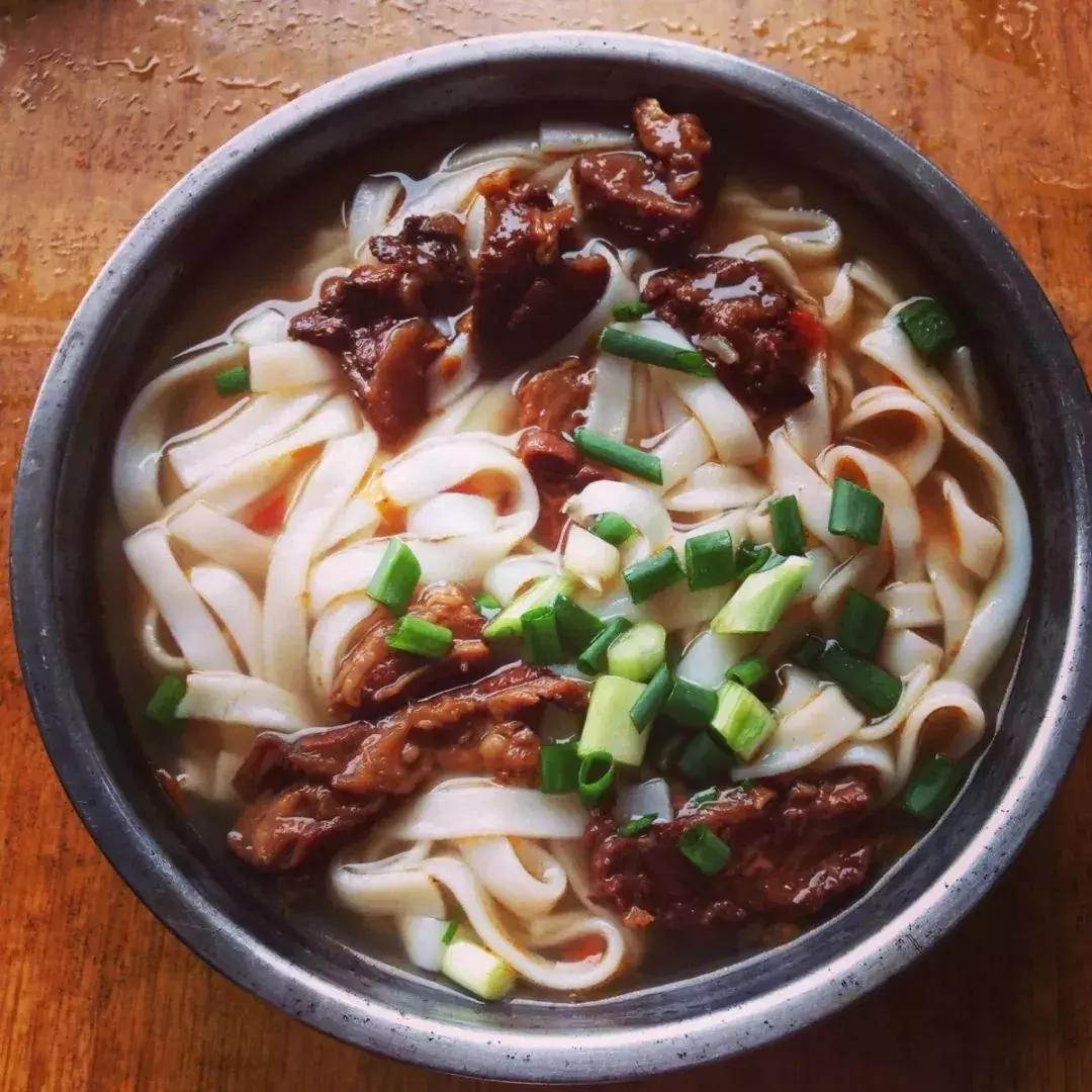 吃完了整条昌岗路，才发现住在这里的人实在太幸福了！