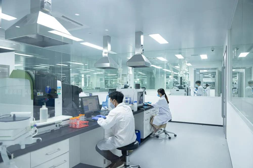 头条专访|芭薇市场总监杨红华:成为高端国货品牌的坚强后盾