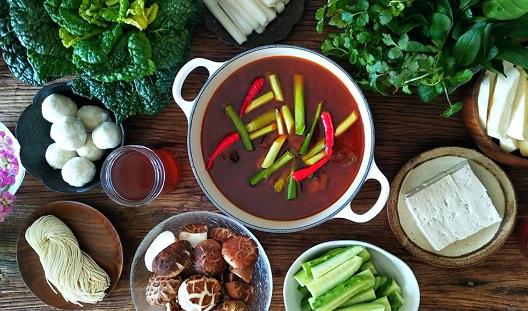 腊排骨火锅图片大全大图,腊排骨火锅是哪里的特色菜