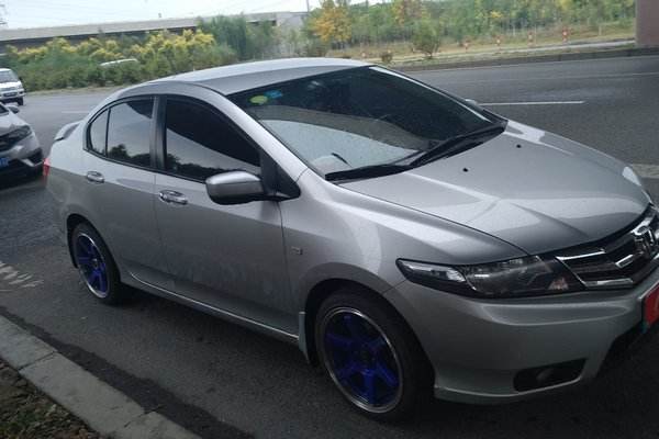 12款锋范怠速多少正常,12款锋范为什么抖动很大