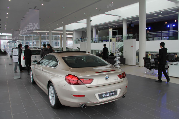 到4s店买车新手须知 (汽贸店买车常识)