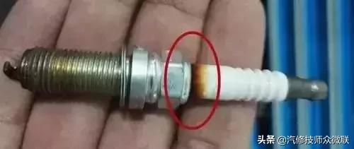 摩托车火花塞处漏气,火花塞漏气是真的吗