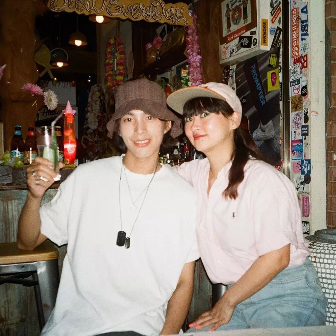 韩系穿搭男女都可穿,韩国ins风穿搭女生高级感