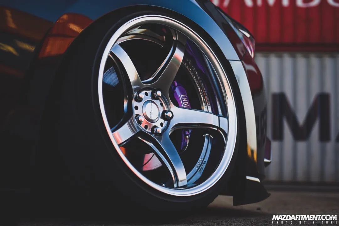 马自达3次世代昂克赛拉下赛道,次世代马自达3昂克赛拉上车效果