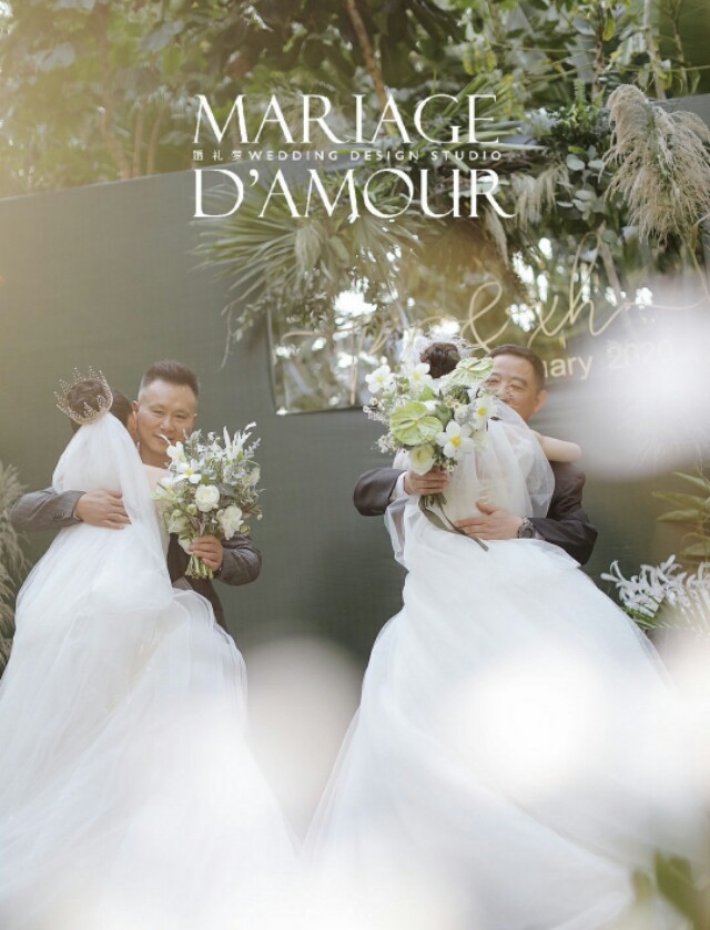 爱，无关于其他，只关乎你我。