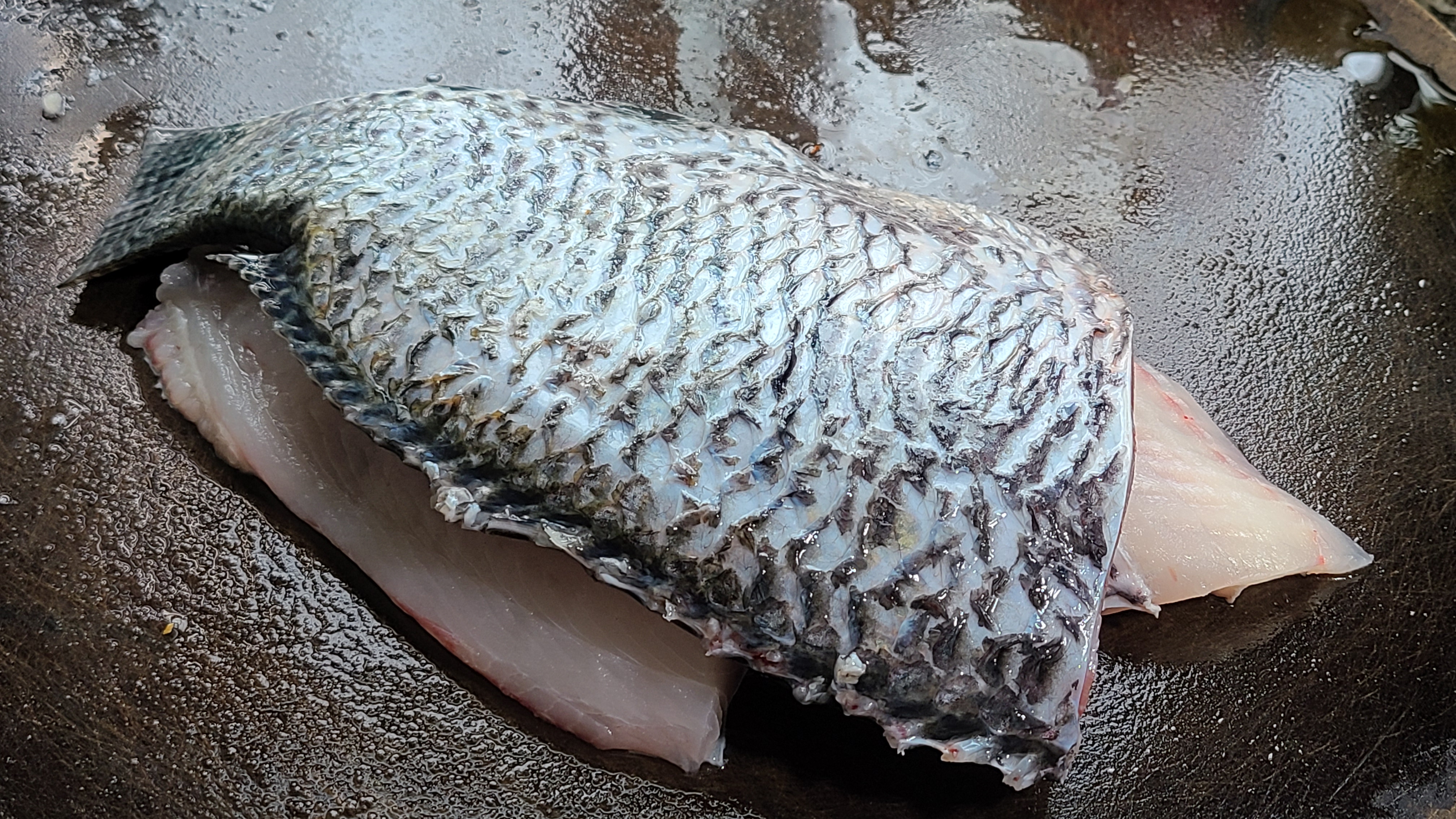 这一道萝卜炖鱼太香了,萝卜油豆腐炖鱼做法大全家常