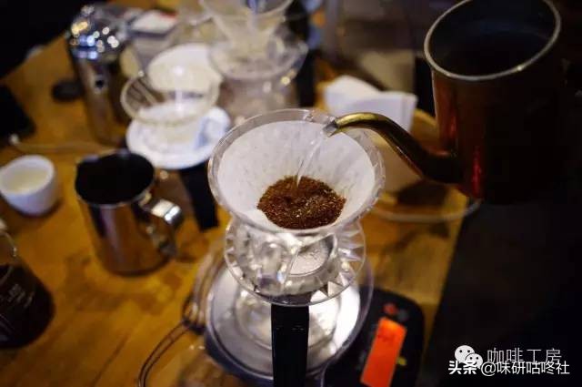 咖啡馆的日常工作流程,咖啡店里最轻松的工作