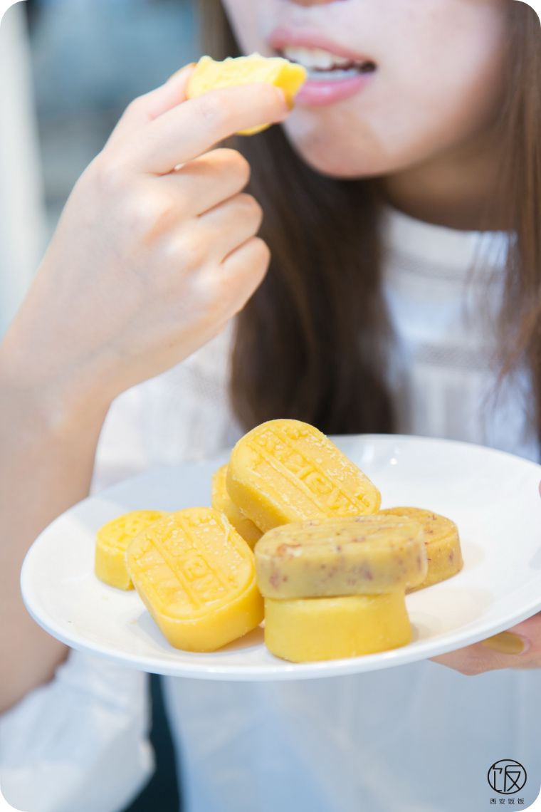 西安首现“黑科技绿豆糕”，一口就“爽”到