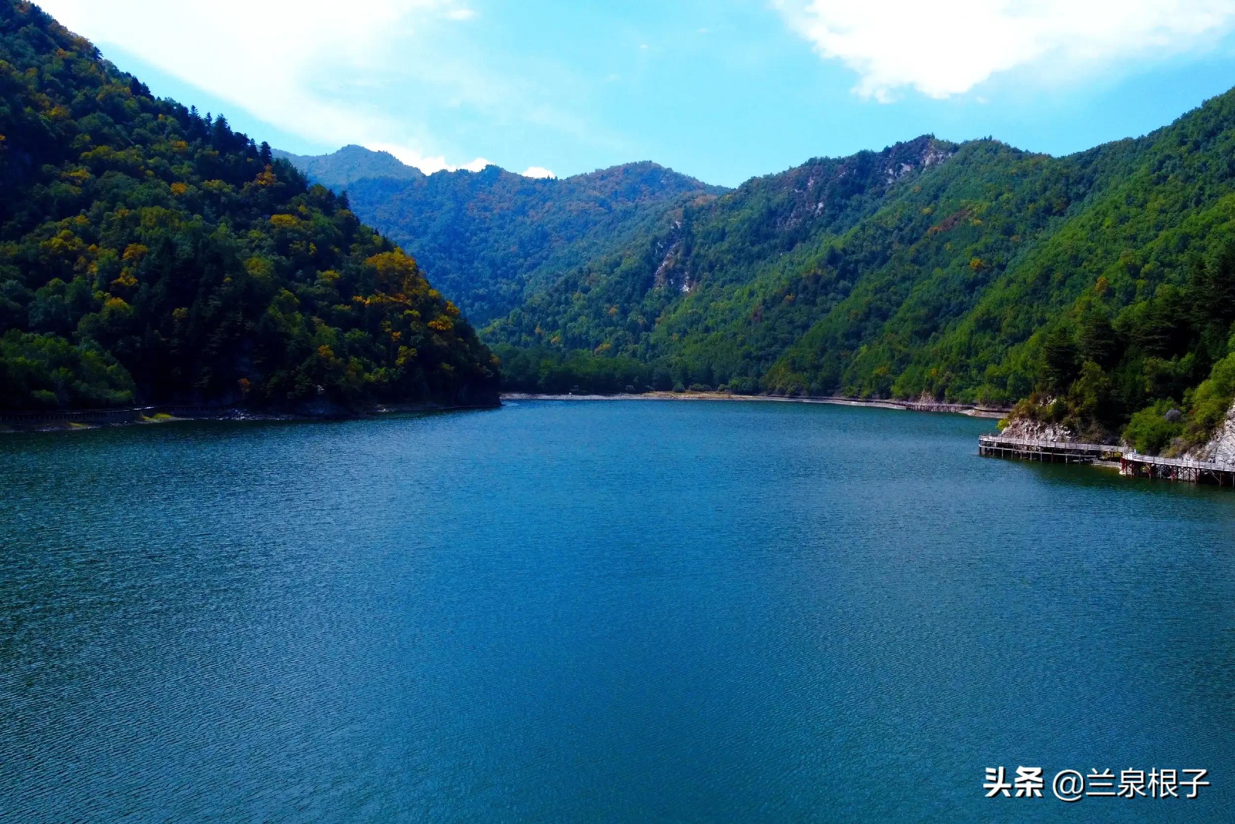 秋天的孟达天池,美丽的孟达天池