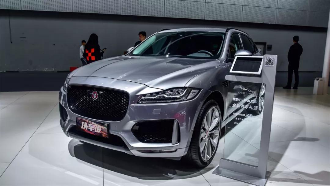 四十多万买捷豹f-pace到底值不值,捷豹f-pace又银色落地