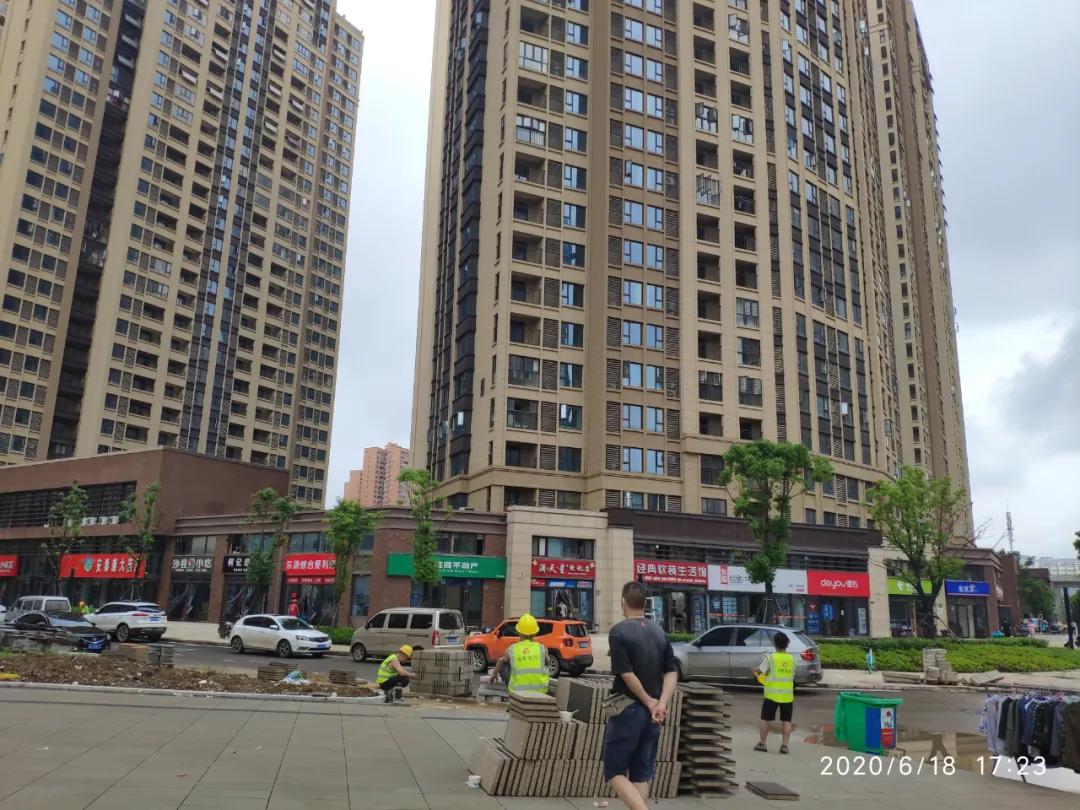 这样的社区底商,太过于真实