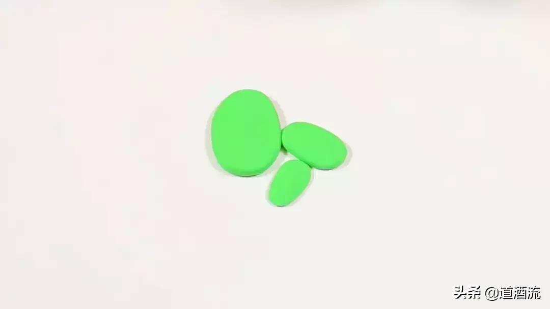 可以贴在墙上用卡纸做的大仙人掌,手工卡纸仙人掌盆栽幼儿园