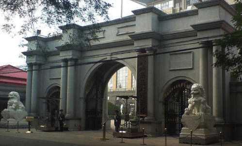 门口有煞气,门前有煞气是什么原因