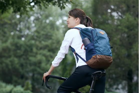 小米发布户外行走携带音箱,360度环绕声,大音量,只要199块钱