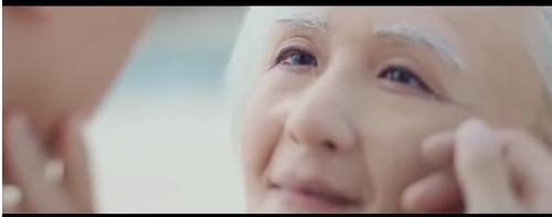 谢娜连续三年晒合照为何炅庆生,谢娜张杰快乐家族彩排