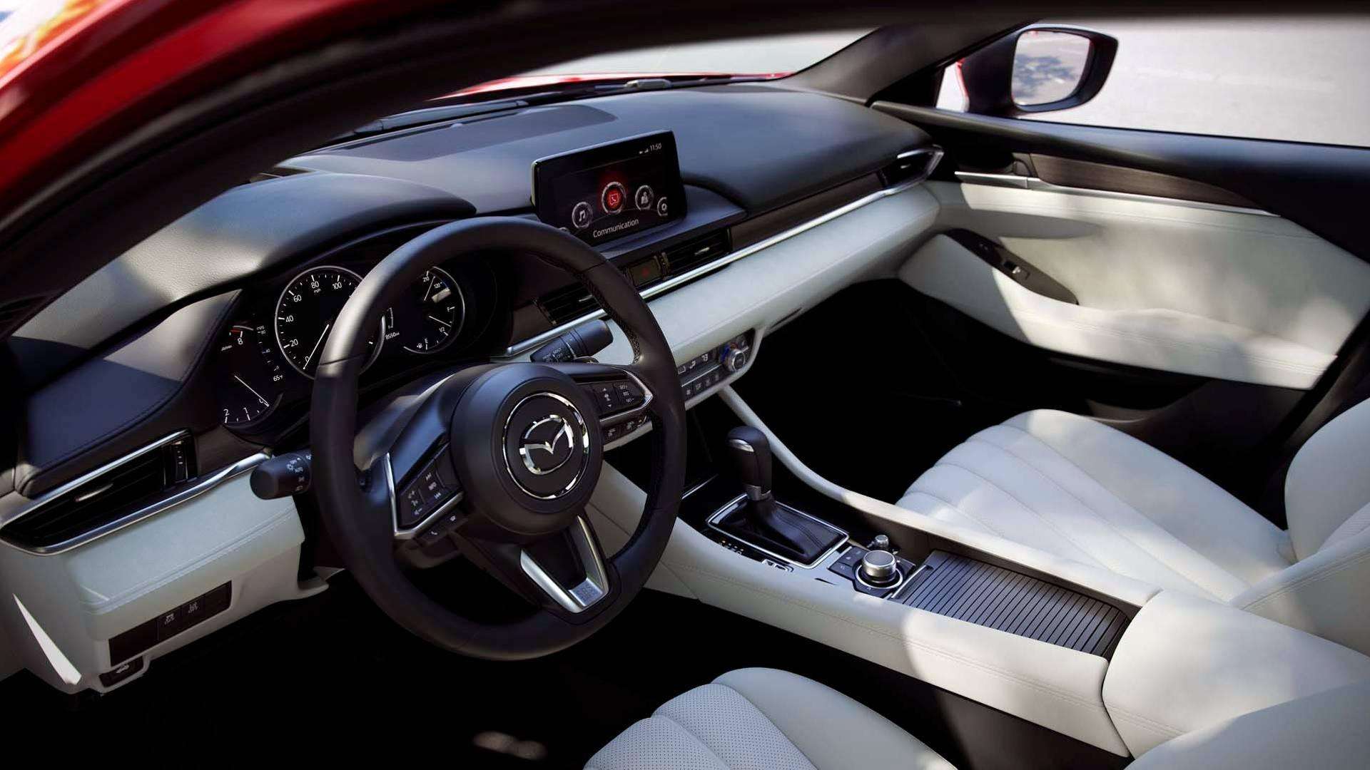 为什么懂车的人一定会买马自达,马自达最值得买的车