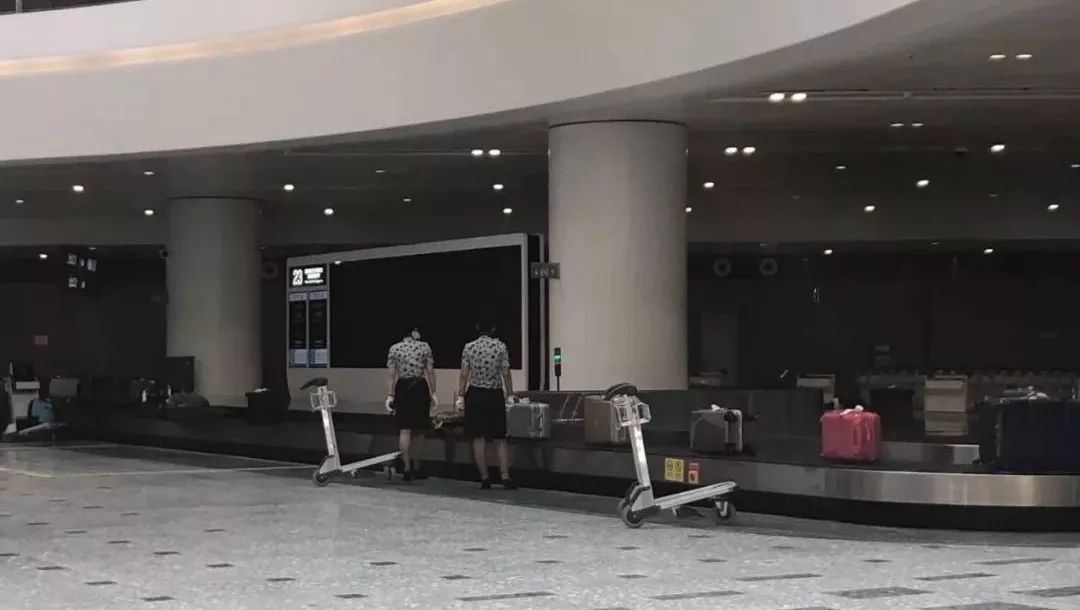 北京首都机场耗资多少钱,北京大兴机场耗资多少