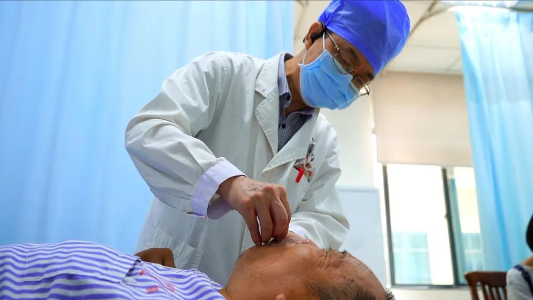 云浮人民医院中医专家门诊,云浮市人民医院中医科主任