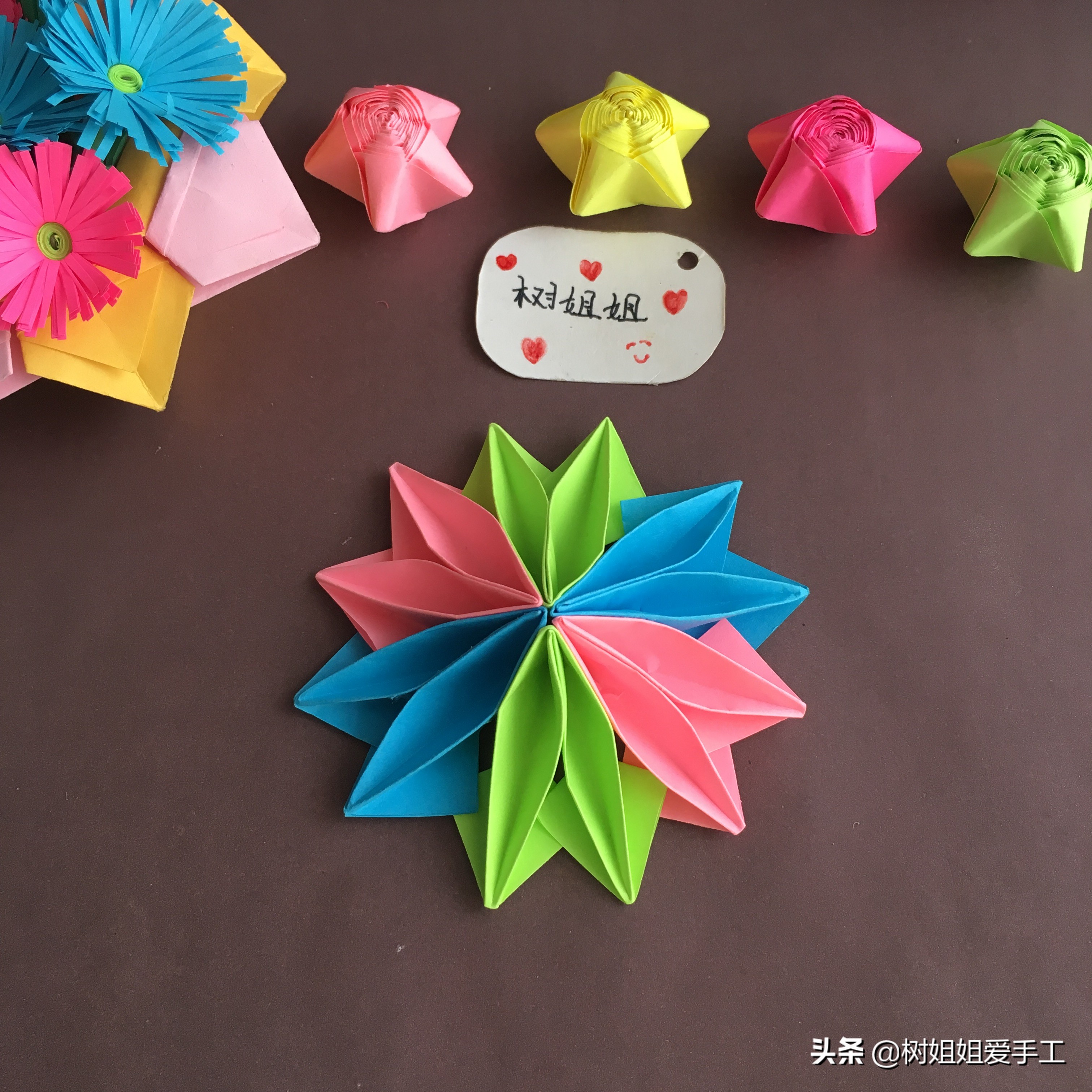 小折纸大智慧，1种折法折出的发簪、陀螺、纸伞