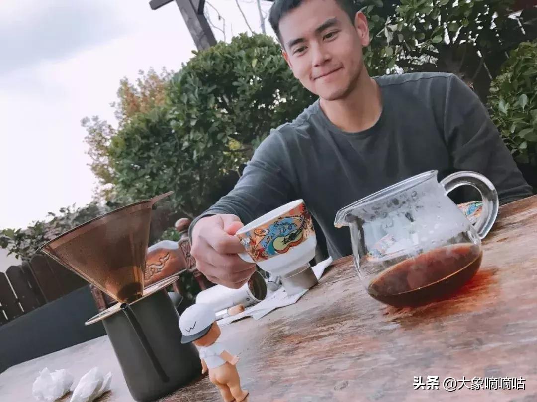 一款比较控油的隔离妆前乳,妆前乳隔离霜隐形毛孔控油推荐