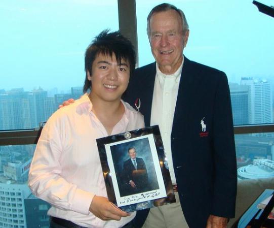 郎朗的成长辛酸历程,郎朗是如何一步步成为钢琴家的