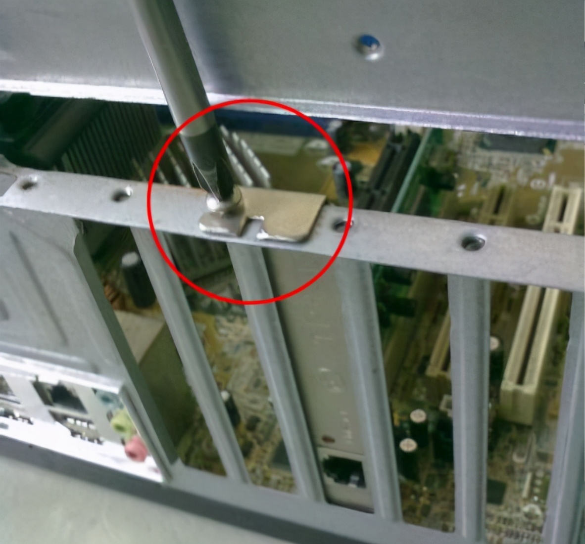 电脑百兆网卡换千兆网卡有用吗,200m的宽带用百兆还是千兆交换机