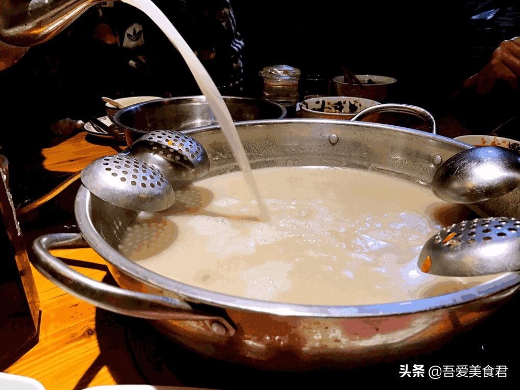 厨师怎么才能让汤更鲜,厨师怎么调汤才鲜美