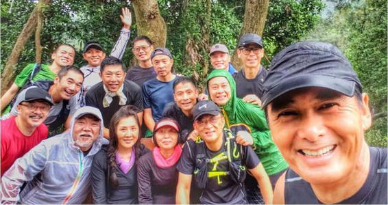 郑少秋与苗侨伟谁更帅,郑少秋周润发苗侨伟哪个更帅