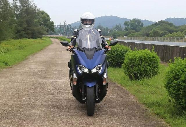 雅马哈旗舰踏板tmax530dx价格,雅马哈踏板tmax155百公里加速几秒