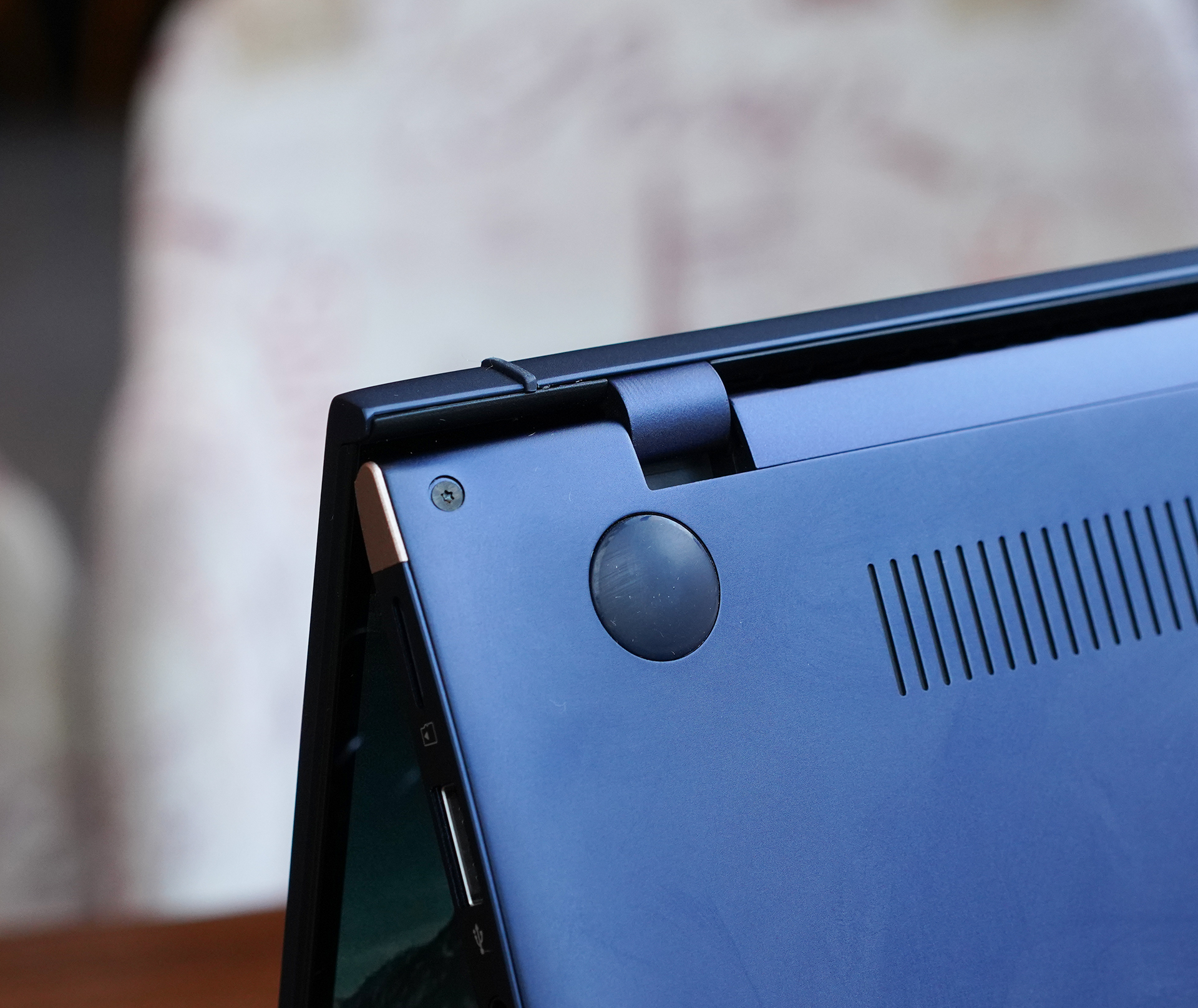 华硕灵耀u2代都是18年生产的吗,华硕灵耀u2代性能设置